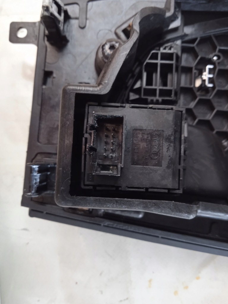 фото №11, Audi a5 15 панель середній usa 8w1864261c