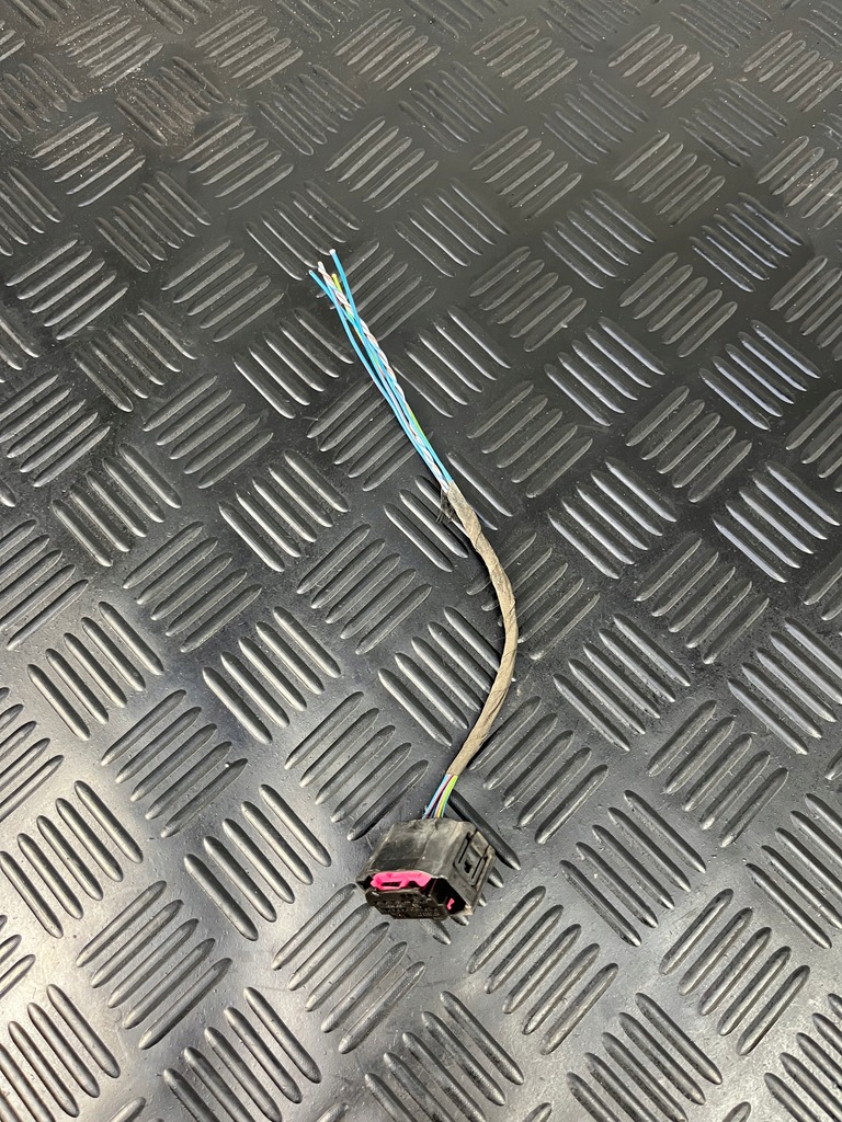 фото №1, Bmw колодка штекер 8373630