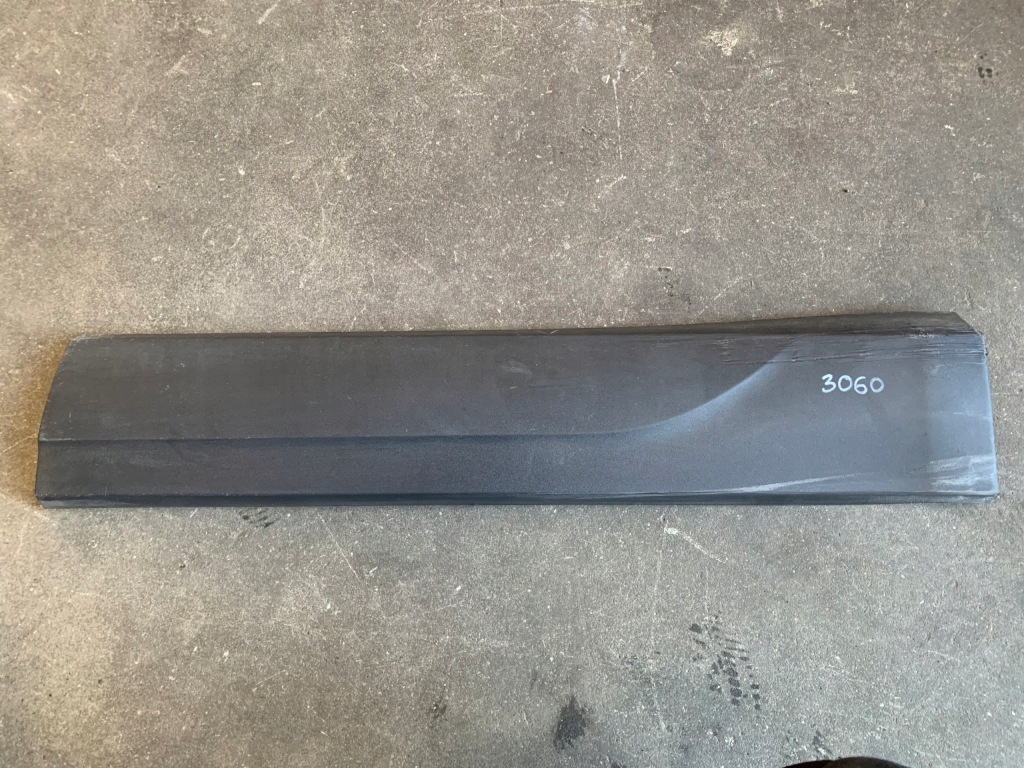 фото №1, Audi q5 8r молдинг дверь правый задняя 8r0853970