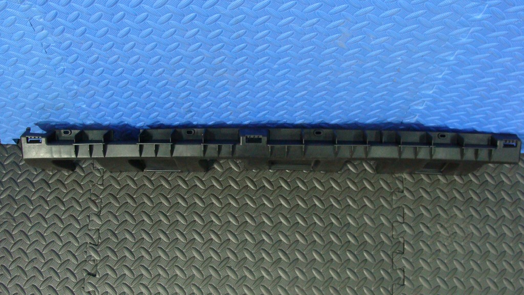 фото №10, Dacia duster кронштейн молдинг порог 764580718r