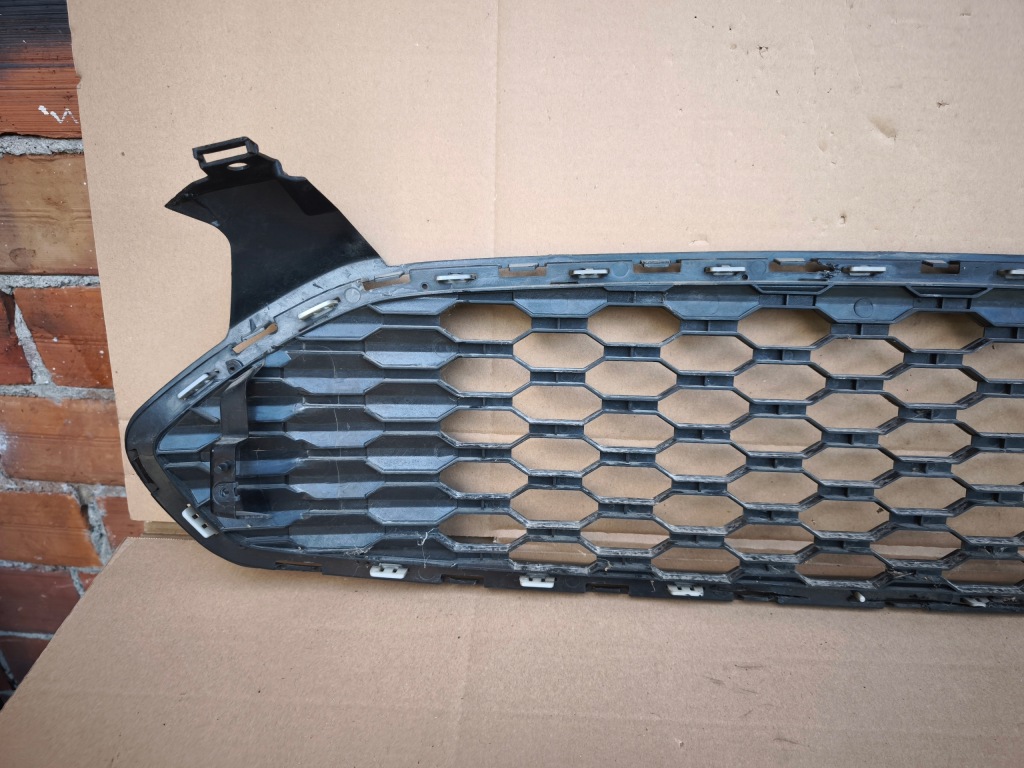 фото №11, Ford mondeo mk5 2.0 tdci решітка радіатора решітка радіатора бампера передній бампер перед