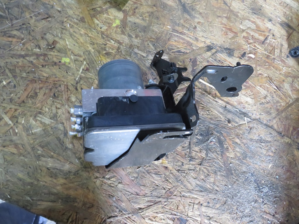 фото №1, Насос abs 476607421r clio 5 v