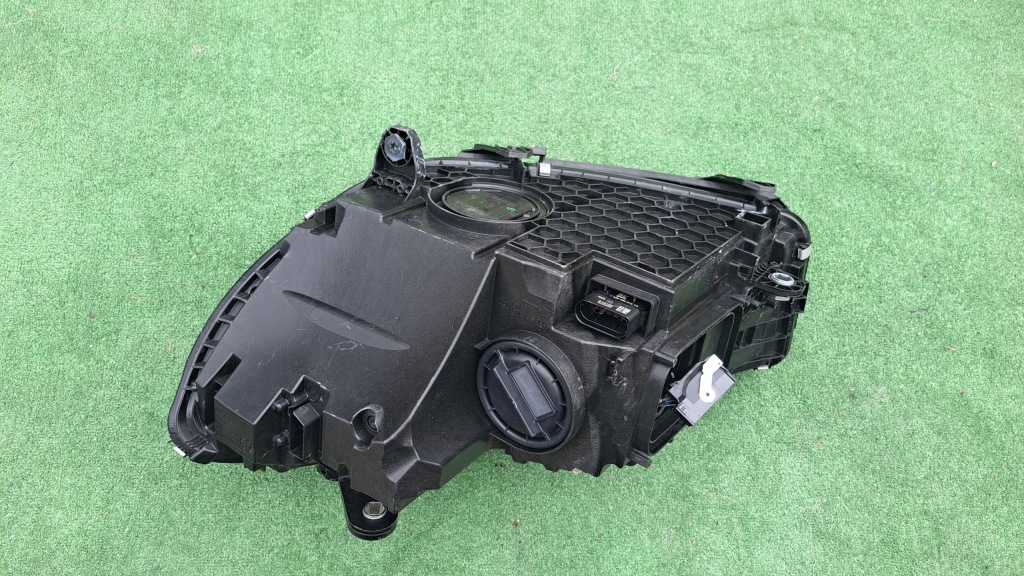 фото №5, Mercedes c-klasa w206 full led лампа передня