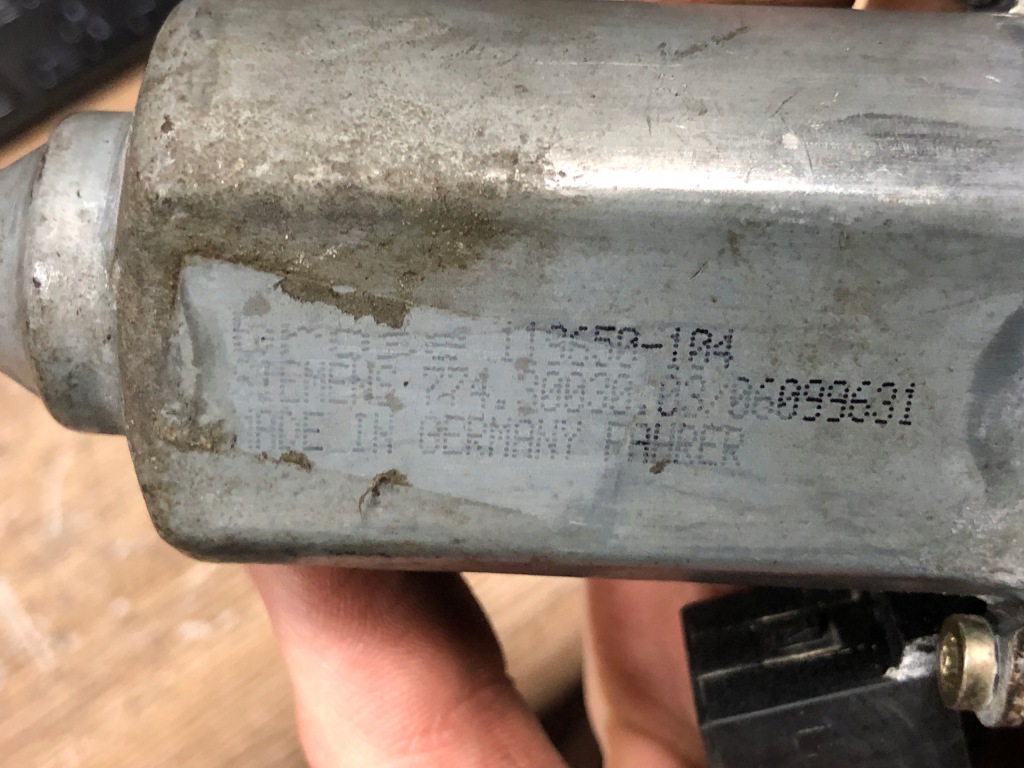 Купить 119650-104 моторчик стекло левый mercedes w220