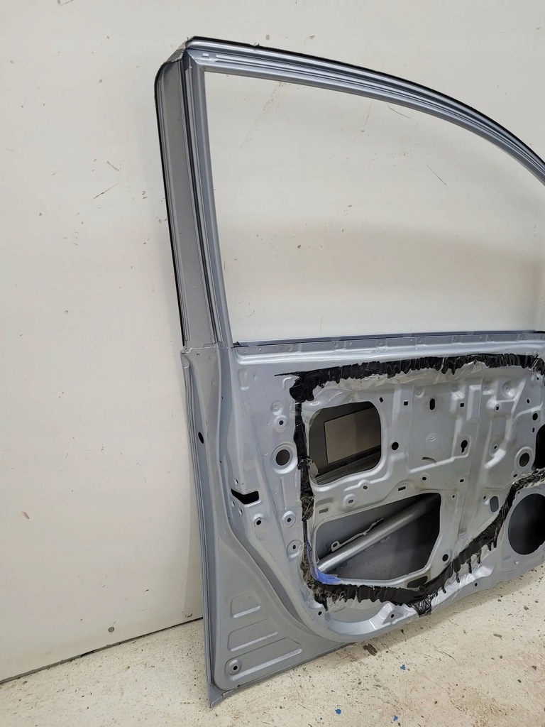 фото №12, Toyota auris 07-12 5d дверь перед передние левая fv