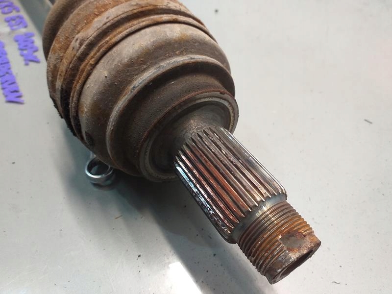 Привідний вал праві задній bmw x5 e53 3.0 d Доставка