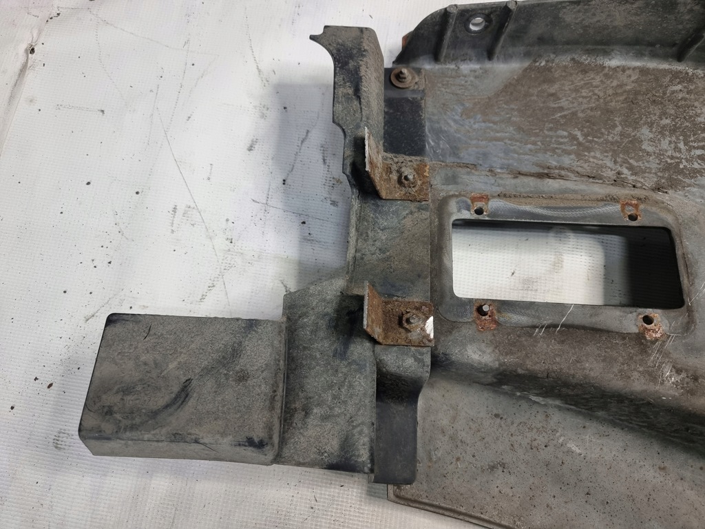 фото №9, Подножка подножка левая оригинальный номер 500375h67 iveco stralis 450 e5 07r