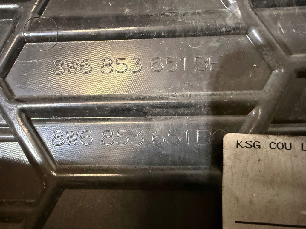 фото №11, Audi a5 2024 перед накладка / решітка радіатора / решітка радіатора верхній радіатора 8w6853651be