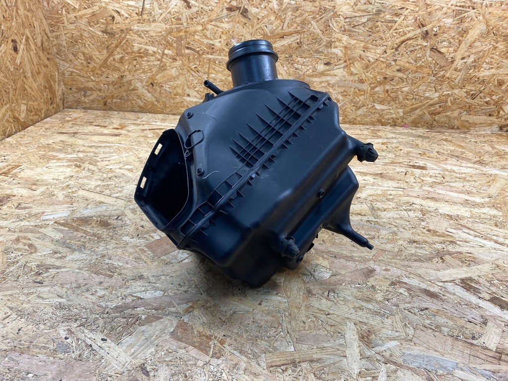 фото №9, Корпус фільтра повітря audi a6 c7 a7 4g 3.0tdi 4g0133838e 2011-