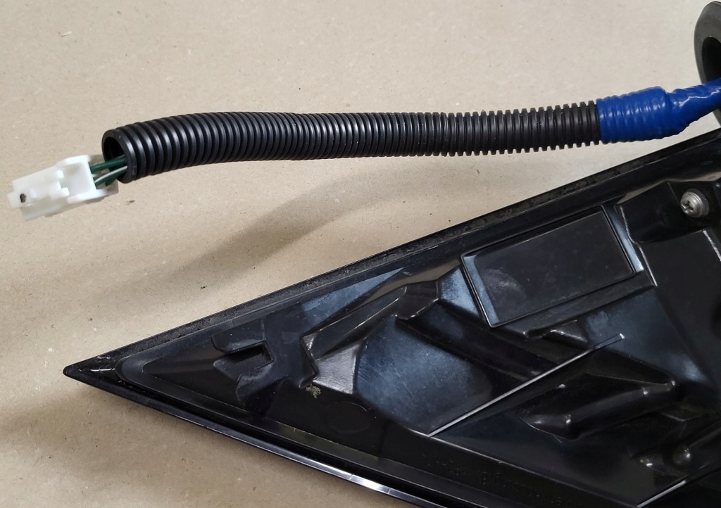 Купити Фара задня ліва задні w крило toyota rav4 v оригінал європа