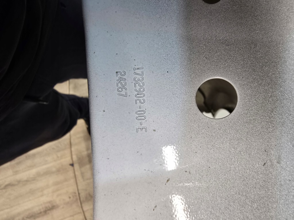 Tesla model 3 рестайлинг  highland 23- крыло  правый  перед передний 1714891-00-f Киев