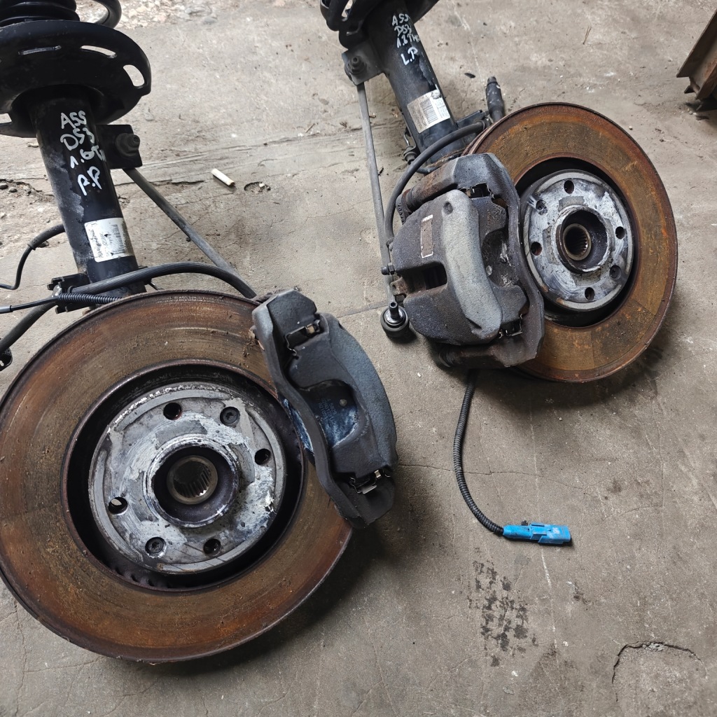 Купити Citroen ds3 рестайлінг  1.6 thp mcperson правий лівий