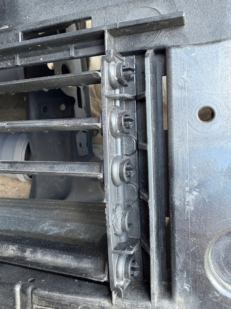 фото №6, Жалюзи шторка ford kuga mk3 iii