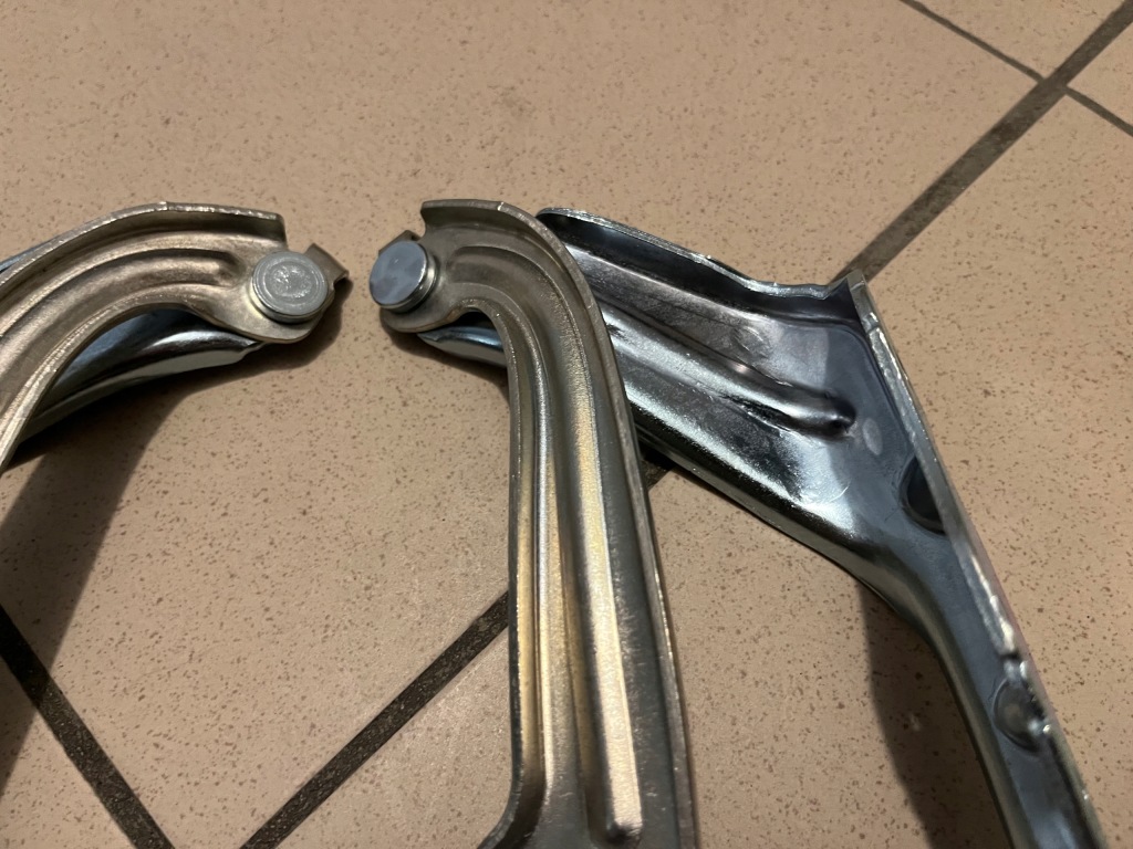 фото №10, Петля капот передней skoda octavia iii 2013-2020