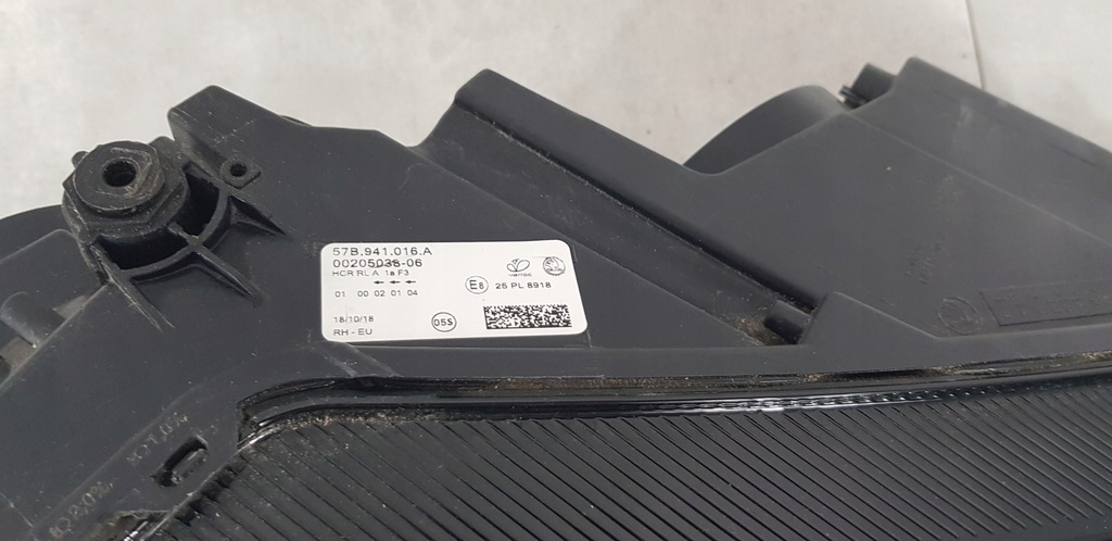 фото №10, Skoda karoq лампа правый перед 57b941016a