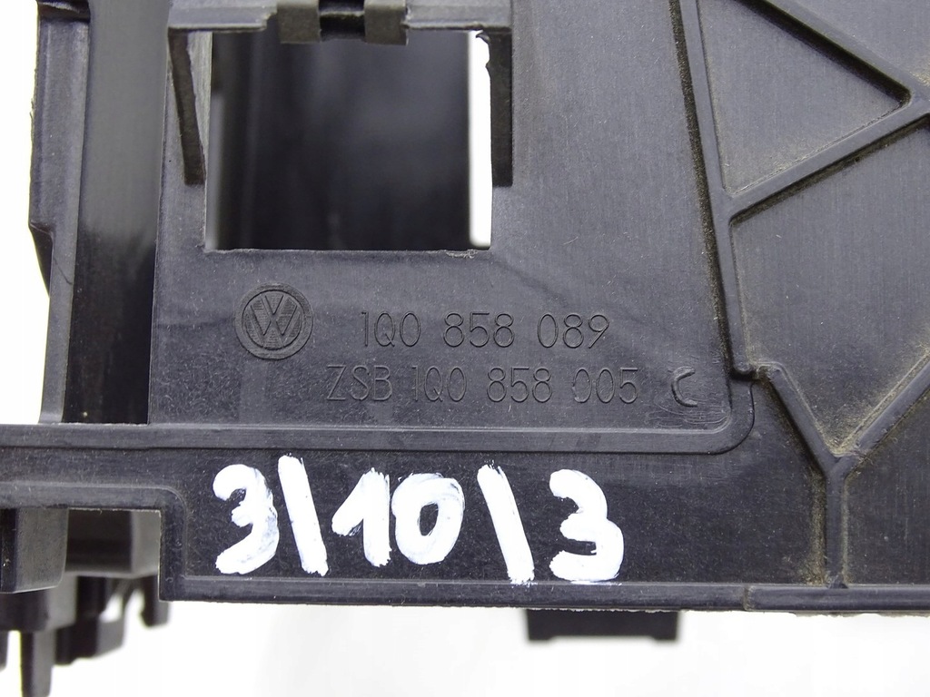 фото №3, Рамка кронштейн корзина кронштейн радио vw scirocco iii