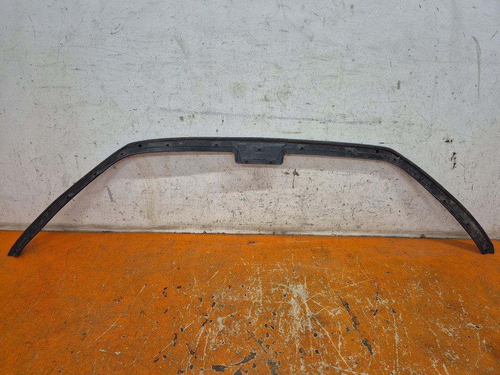 Audi q7 18- suv прокладка накладка капот 4m0823126 в Украине