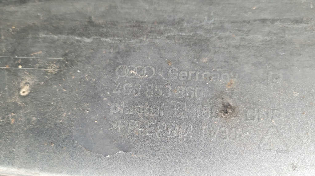 Купить Audi a7 молдинг порог правый  порог правая  // 652