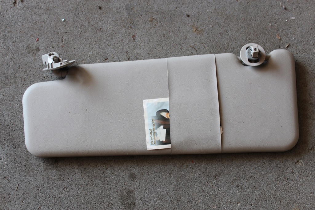 фото №1, Dacia sandero i козырёк водителя защита левая