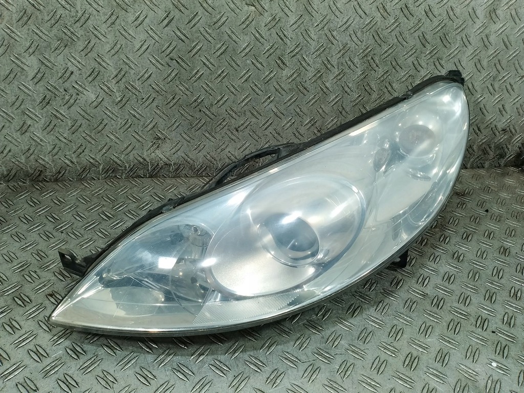 фото №1, Лампа левая перед peugeot 407 0301213201