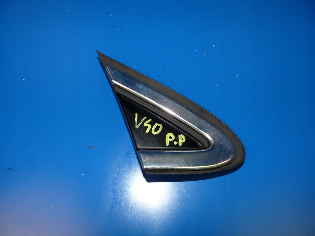 фото №1, Volvo v40 ii трикутник захист крила правий перед хром