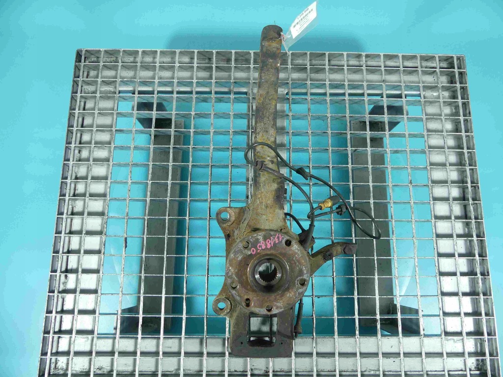 фото №1, Поворотний кулак ліва ступиця перед 2.4 jtd alfa romeo 166