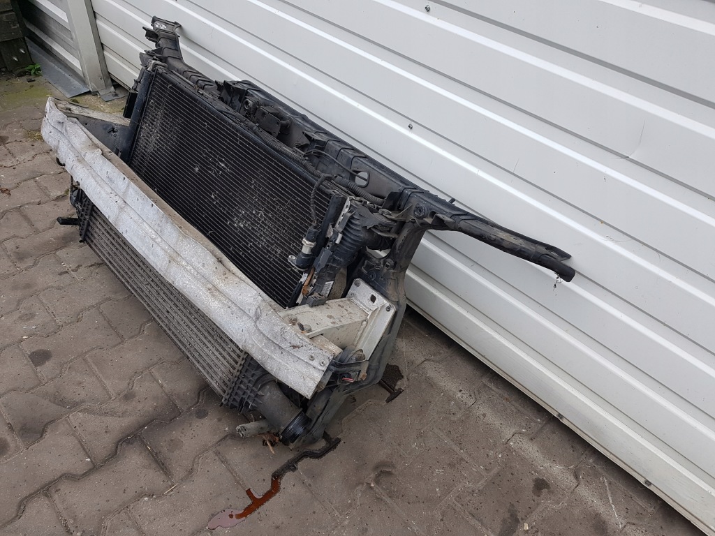 Audi a4 b8 рестайлинг  11-15r 2.0 tdi ремень передний радиатор вентиляторы механическая коробка передач Киев