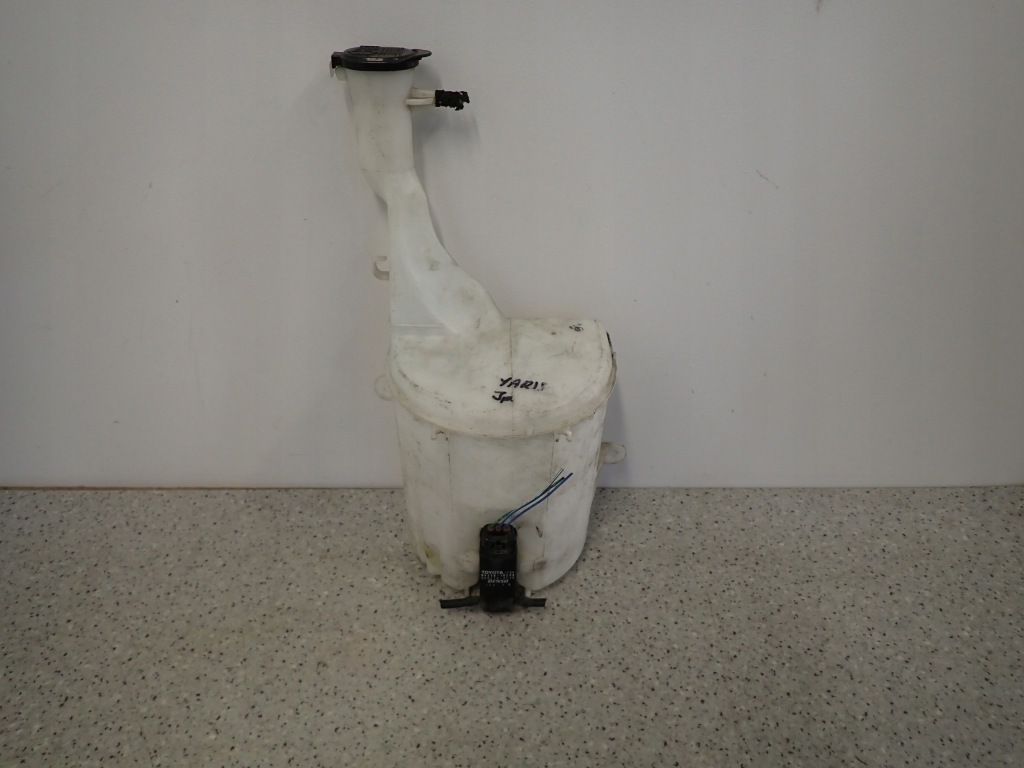 фото №1, Toyota yaris jp бачок омивача помпа