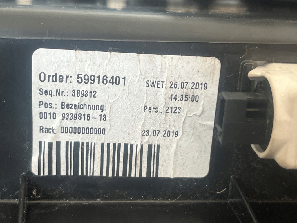 фото №14, Bmw x1 f48 lci lift 19r 2.0 d бардачок пасажира перед правий передній оригінал