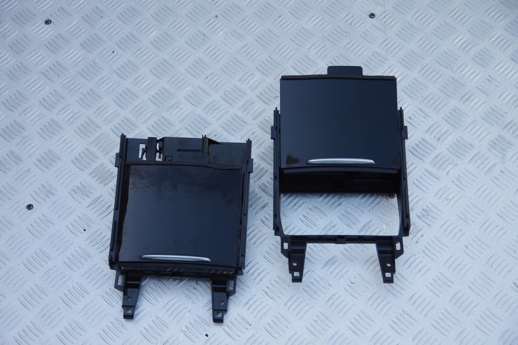 фото №1, Бардачок туннель пепельница insignia b idealna