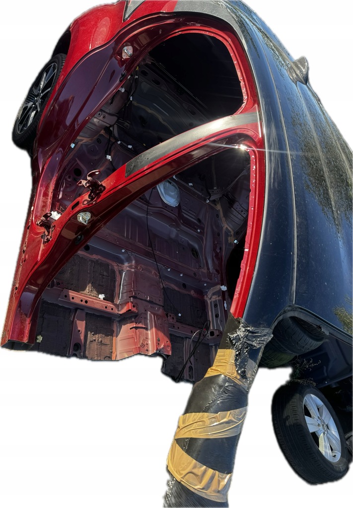 фото №5, Toyota yaris iv задня kompletny лампи кришка багажника бампер чверть задня дах