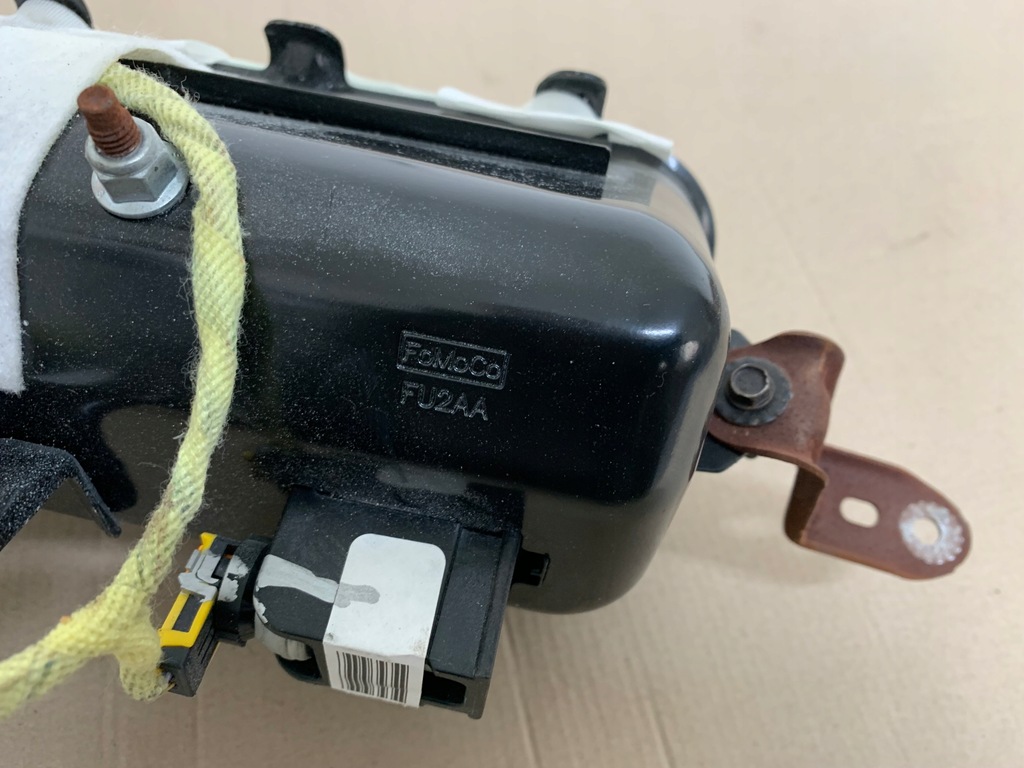 фото №14, Ford mustang mach-e rwd 75.7 kwh подушка воздушная пассажира подушка безопасности