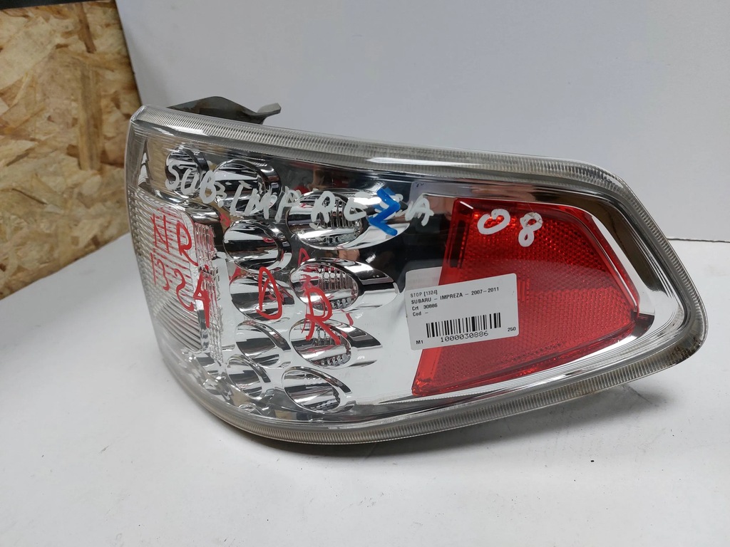 фото №1, Лампа задняя правая led subaru impreza 07-11