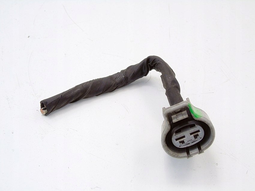 фото №1, Штекер колодка toyota avensis t25 coroll yaris verso rav 4 celica