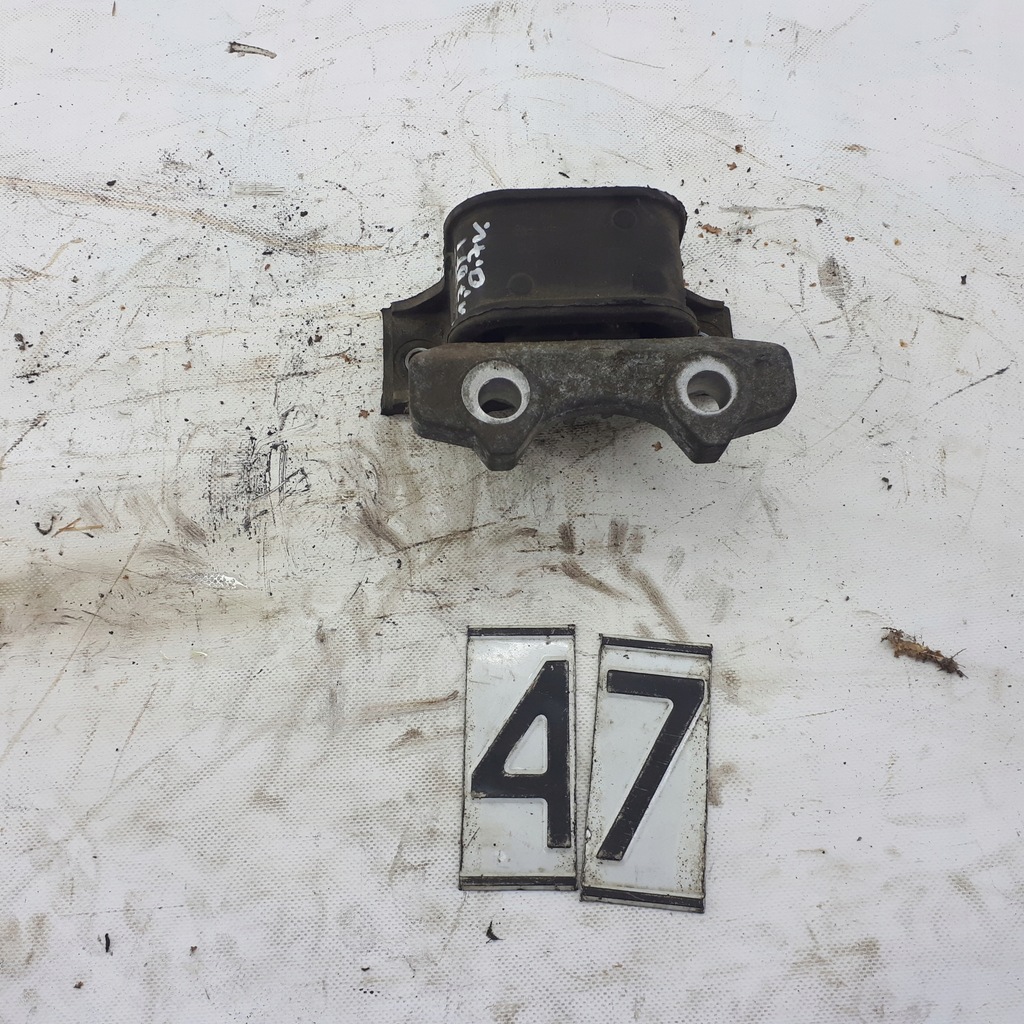 фото №1, Opel combo 1.3 cdti подушка двигателя