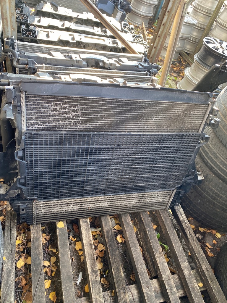 фото №1, Радиатор wody master iii 2.3 dci комплект