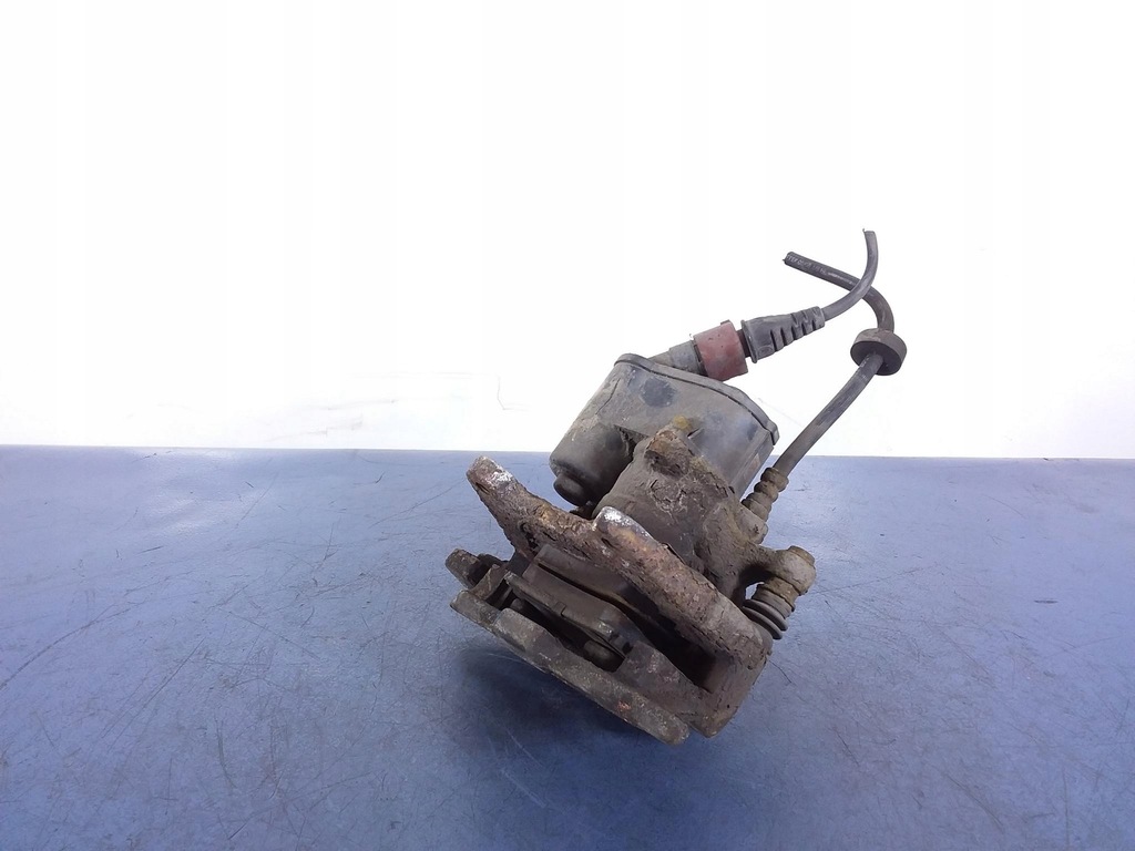 фото №6, Audi a6 c6 avant kombi супорт скоба задня правий