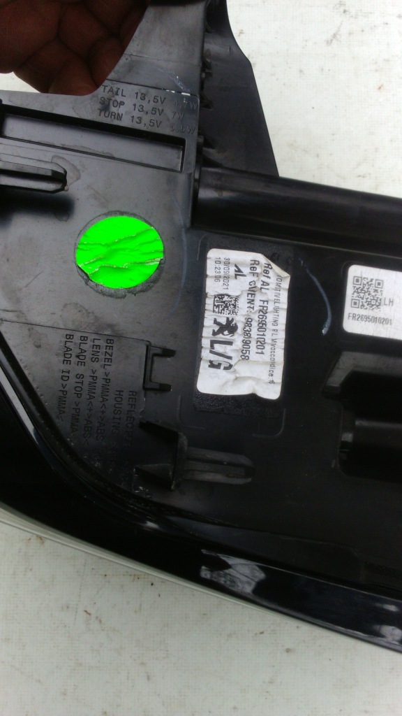 фото №8, Peugeot 2008 ii лампа ліва задня full led 19r.-