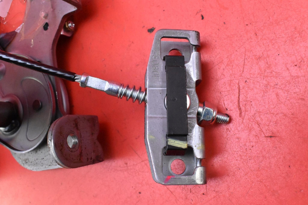 Рычаг тормоза ручного hyundai kona 1 1 17-19 с Разборки