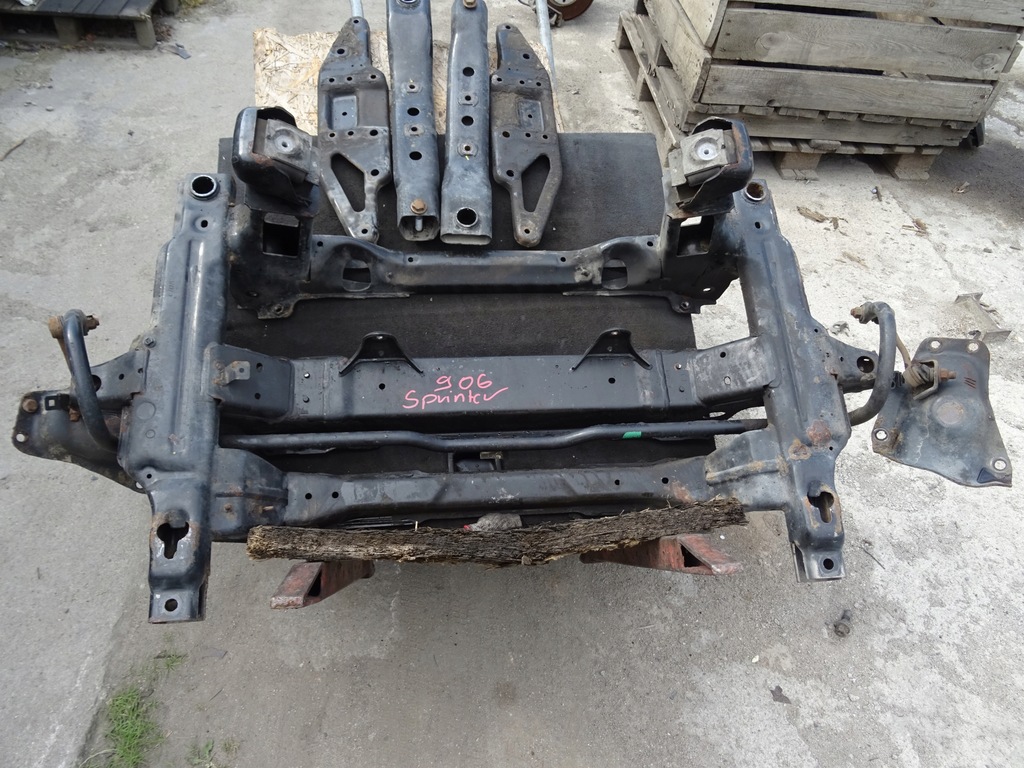 фото №1, Mercedes sprinter 906 подрамник подрамник