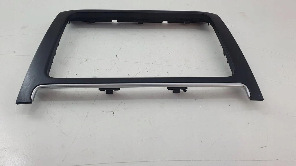 фото №8, Volkswagen polo v 6r 09- 6r0858069e рамка радио консоли центральной панели