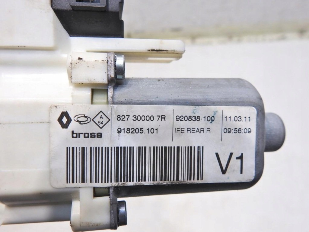 фото №6, Моторчик скло правий задня latitude 827300007r 918205.101