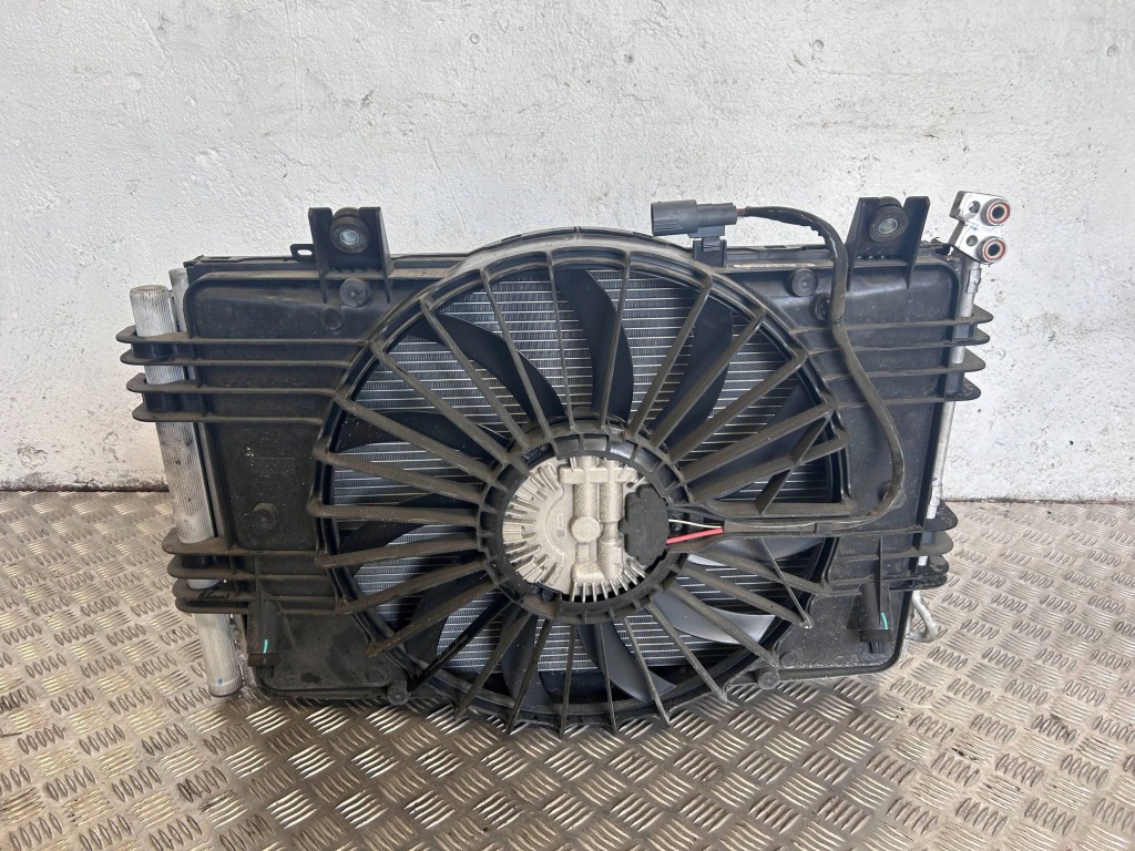 Купити Комплект радіатор tesla model x 111561600a