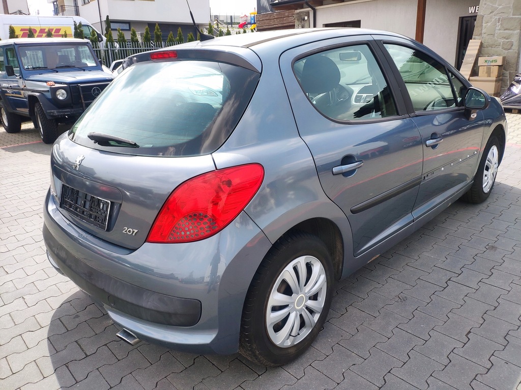 фото №1, Peugeot 207 ezw бампер задня