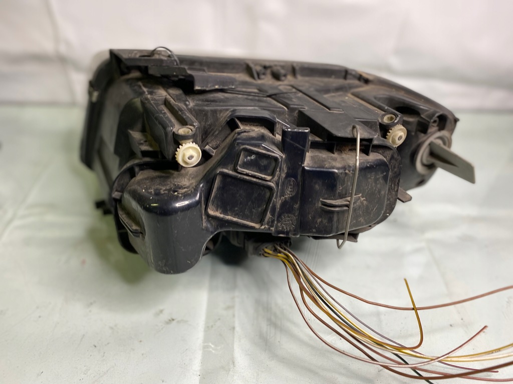 фото №5, Audi a6 s6 4.2 v8 лампа правая перед передняя