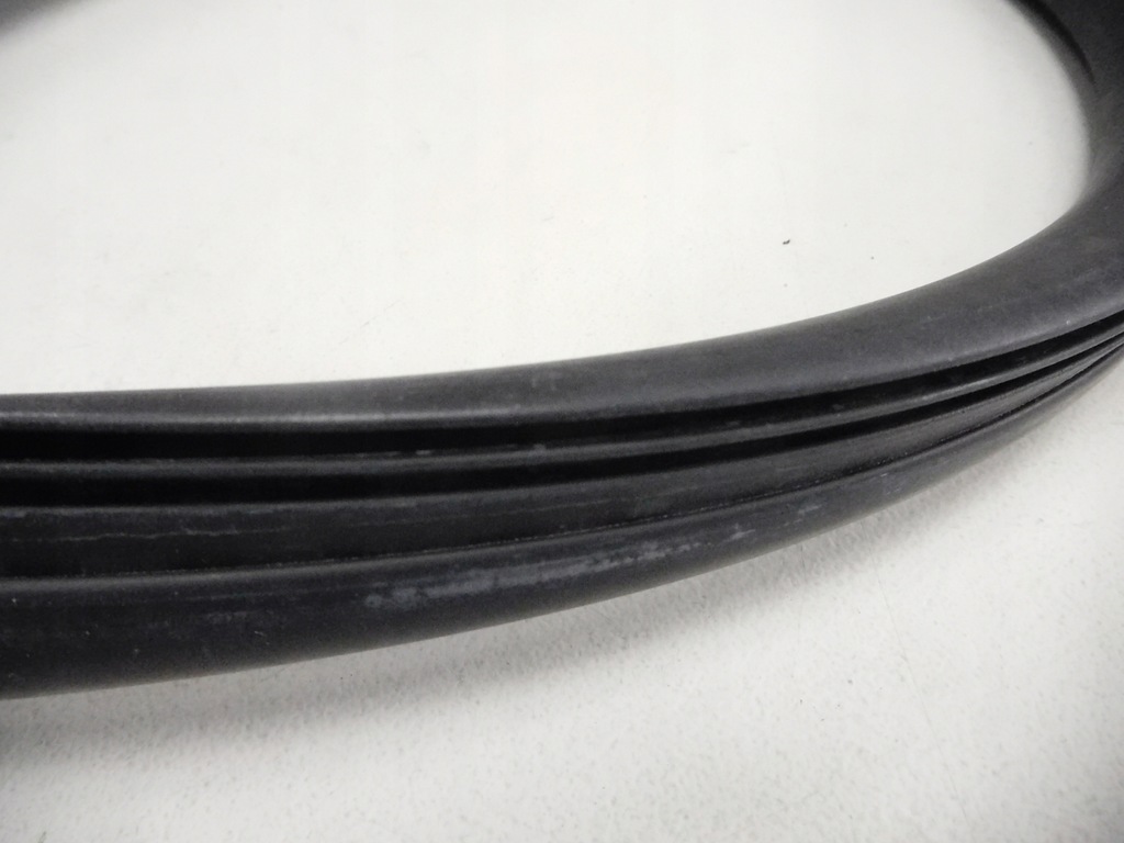 фото №5, Прокладка стекло передней vw golf i jetta