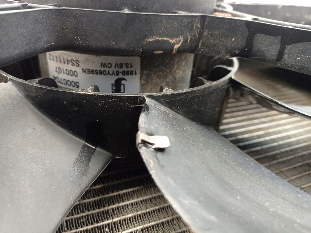 фото №13, Citroen c4 picasso ii 2.0 blue hdi радиатор wody вентилятор