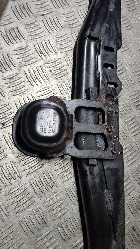 фото №10, Audi a8 d3 3.0 tdi труба інтеркулер балка перед 4e0199519c