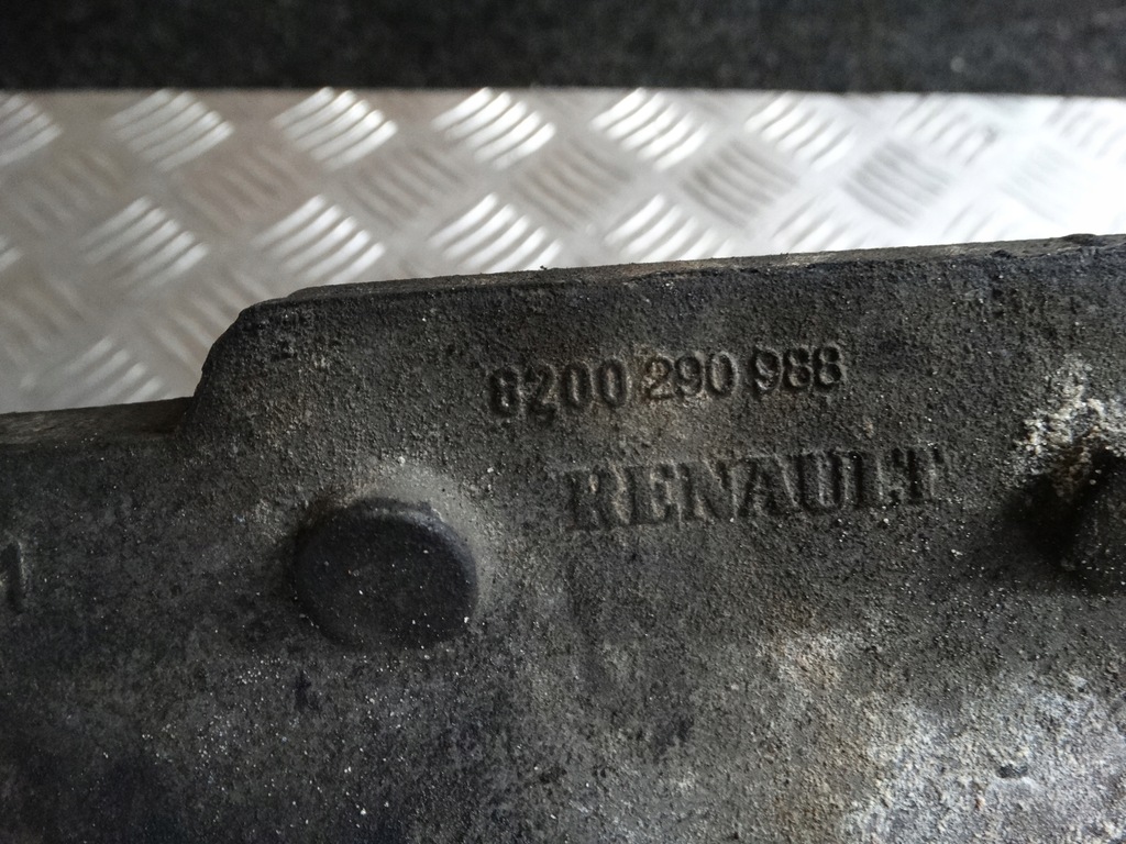 фото №4, Защита накладки впрыска renault master