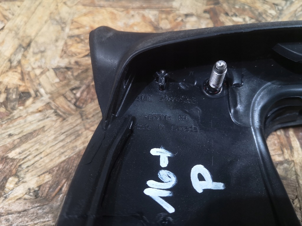 фото №7, Прокладка дверь стекло правая camaro cabrio 2016 +